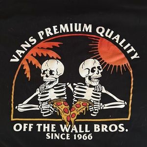 Vans t-shirt  kids large  (12/14)